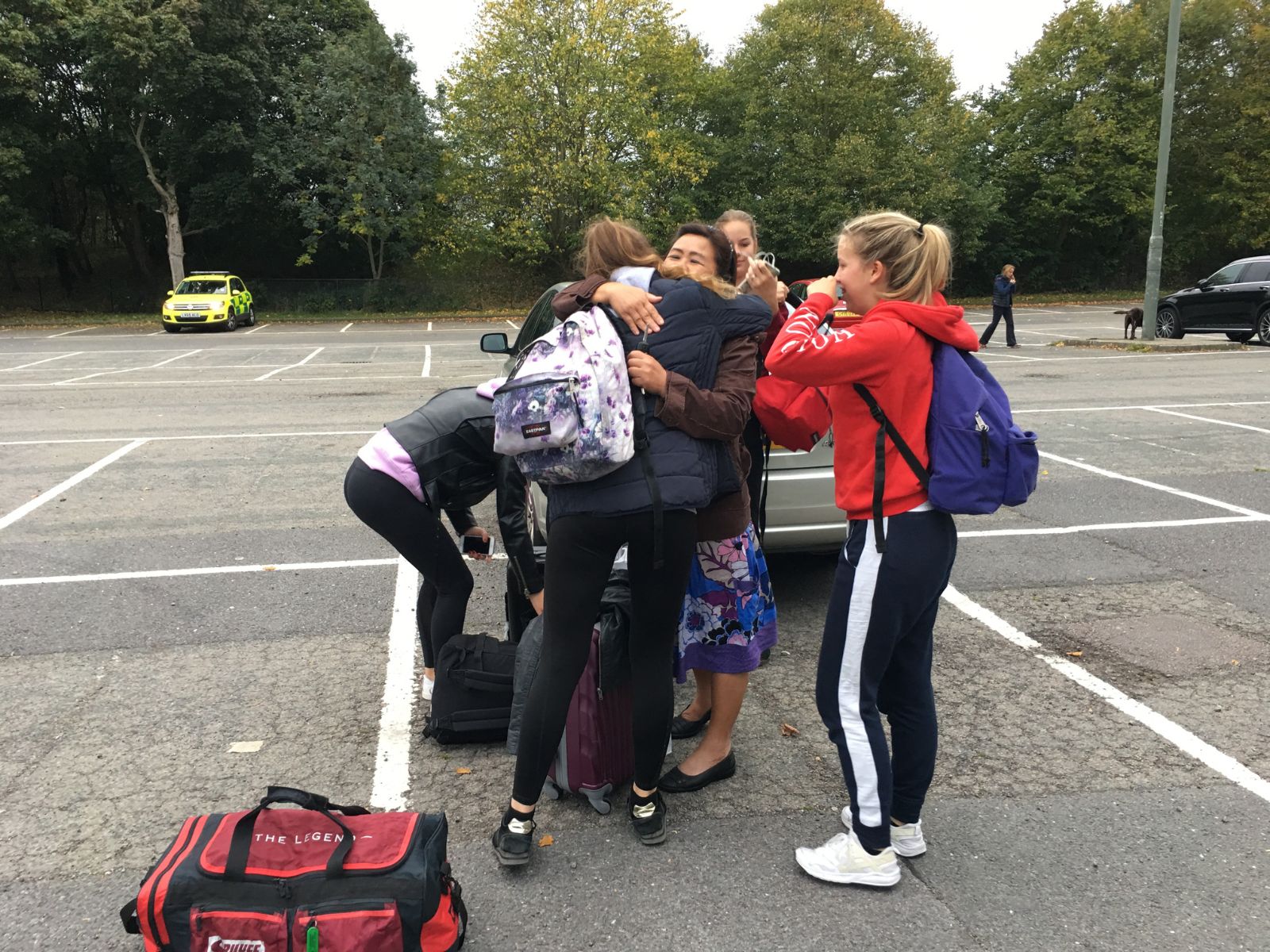Students saying goodbye to their host at Norman Park
